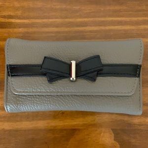 Jessica Simpson trifold wallet